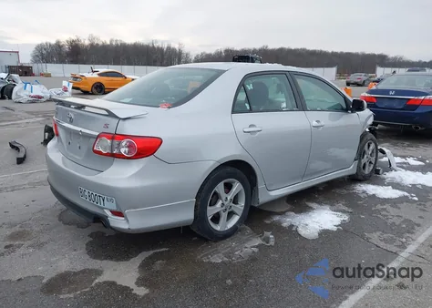 2013 Toyota Corolla S из США, поврежденный, VIN 2T1BU4EE1DC041077